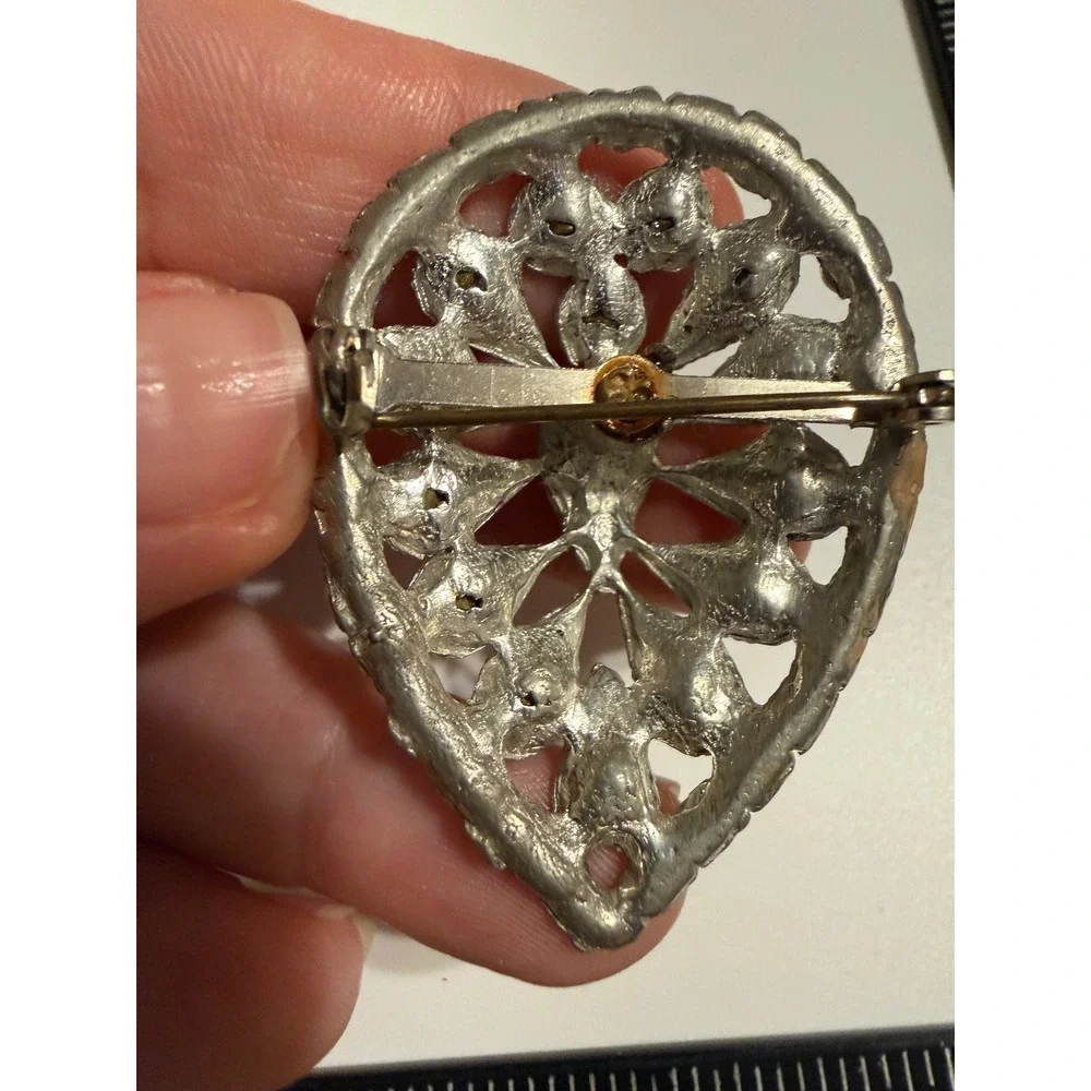 Vintage Silver Tone Clear Rhinestone Filigree Teardrop Brooch Art Deco Style Pin